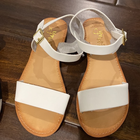 3 pairs of girls sandals - size 13 - Picture 3 of 4